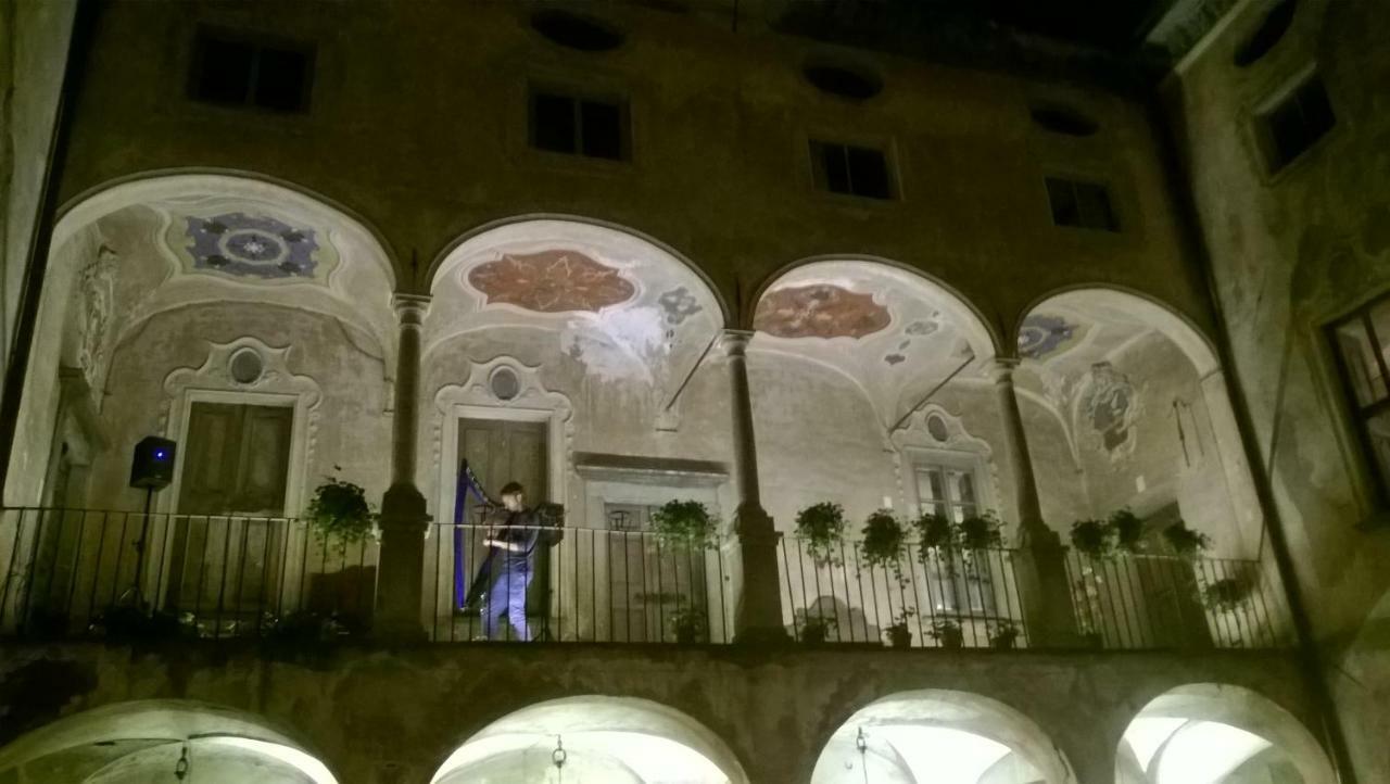 Atirano Villa Buitenkant foto