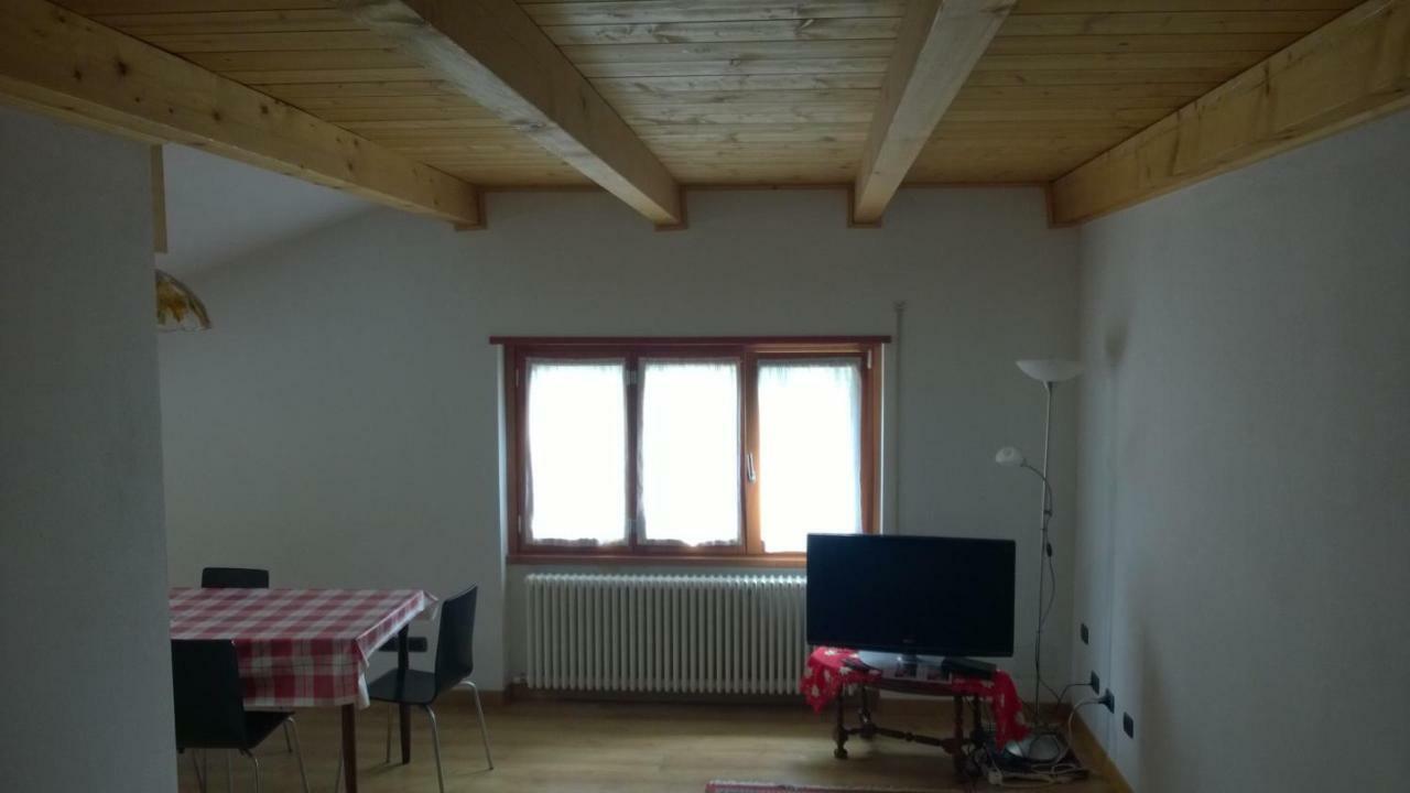 Atirano Villa Buitenkant foto