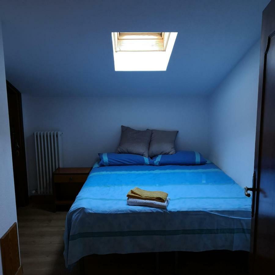 Atirano Villa Buitenkant foto