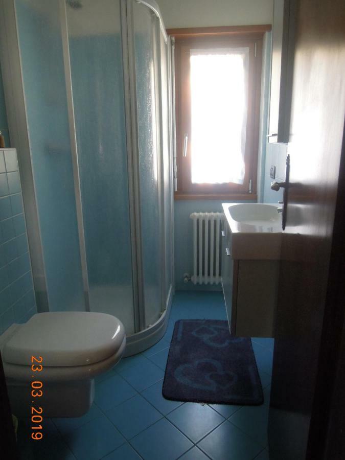 Atirano Villa Buitenkant foto