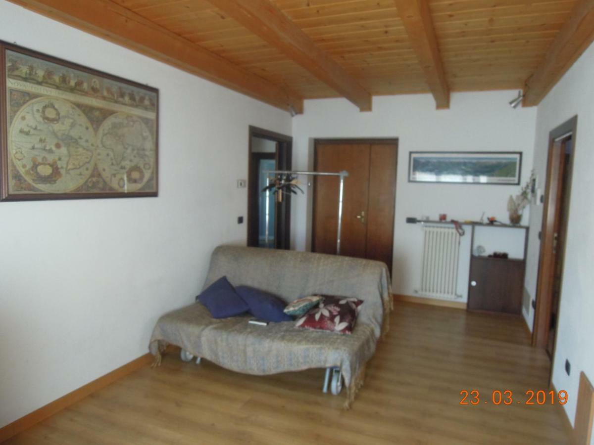 Atirano Villa Buitenkant foto