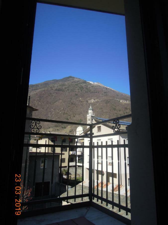 Atirano Villa Buitenkant foto